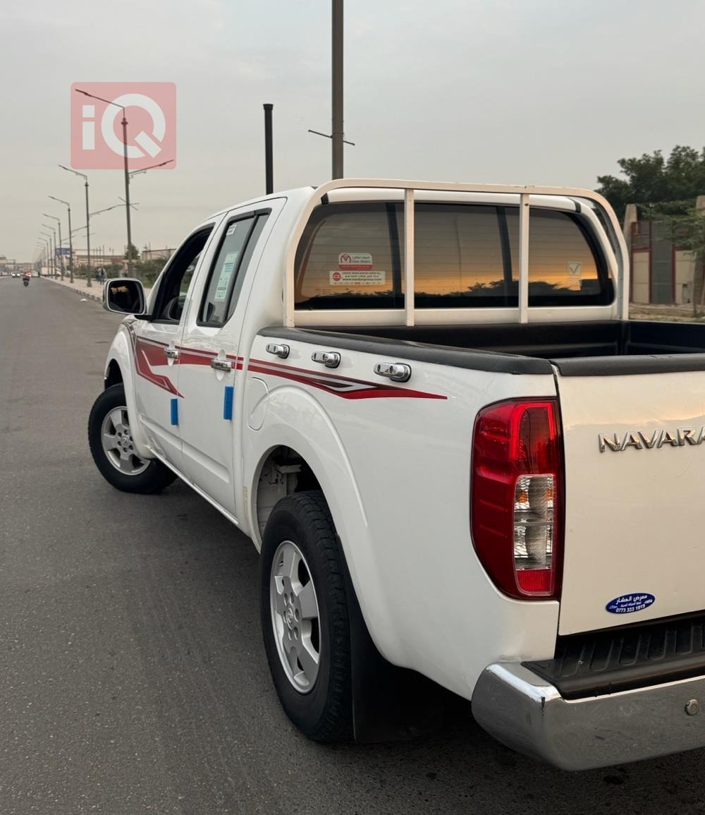 نيسان نافارا